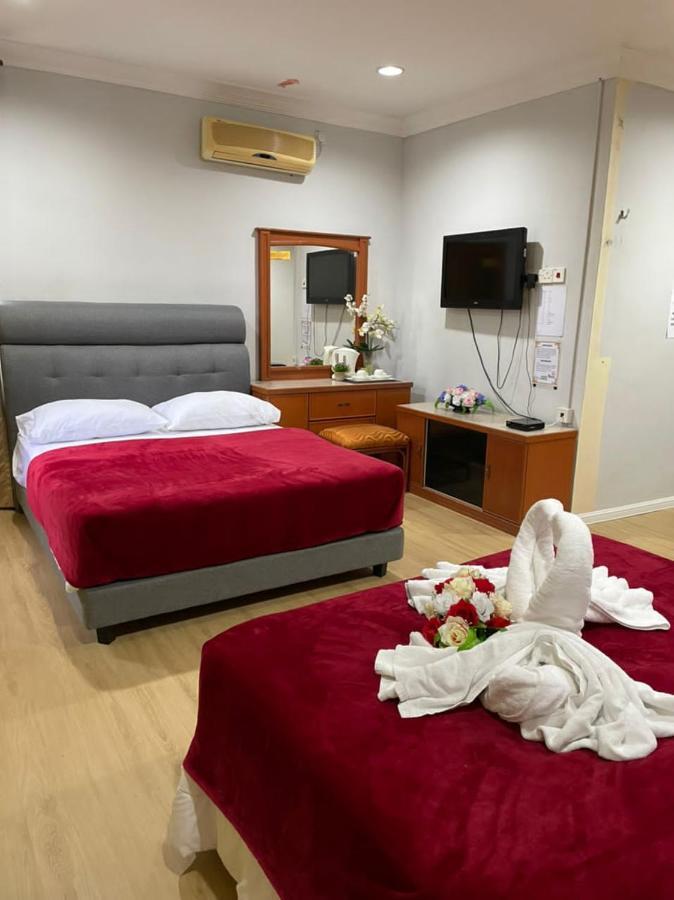 Samudera Hotel Kampung Kuala Besut Buitenkant foto