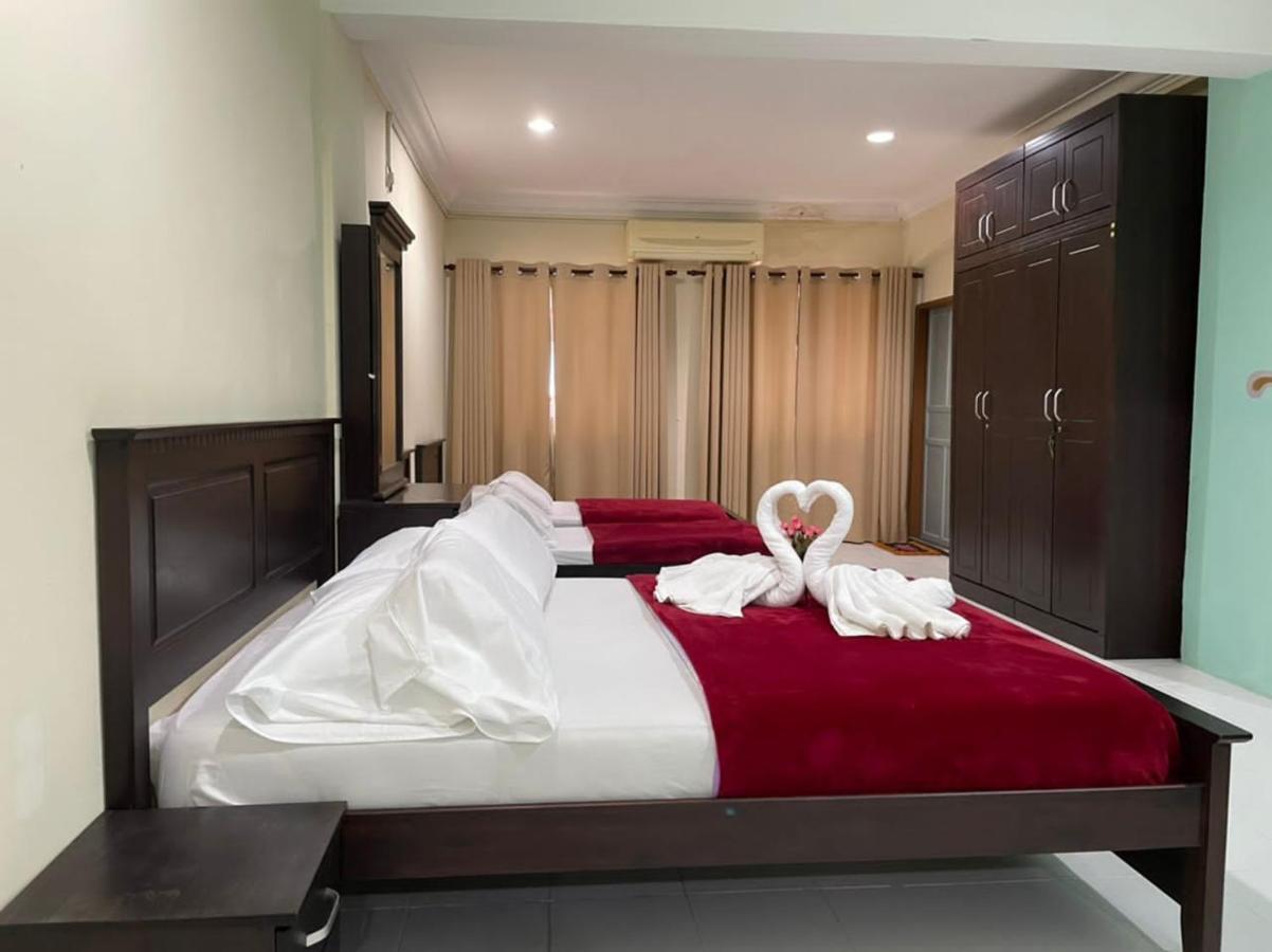 Samudera Hotel Kampung Kuala Besut Buitenkant foto
