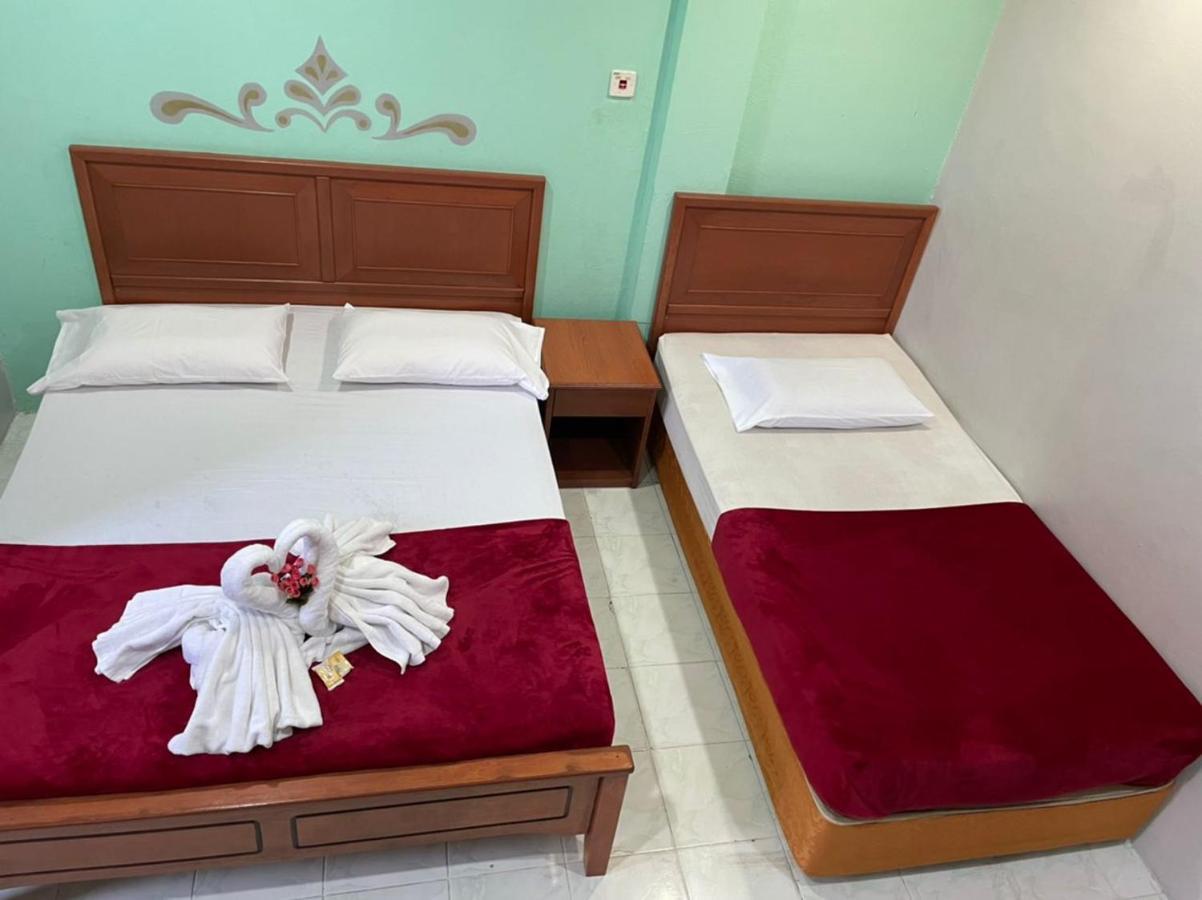 Samudera Hotel Kampung Kuala Besut Buitenkant foto